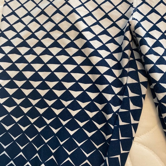 Lularoe TC Leggings - Picture 2 of 2